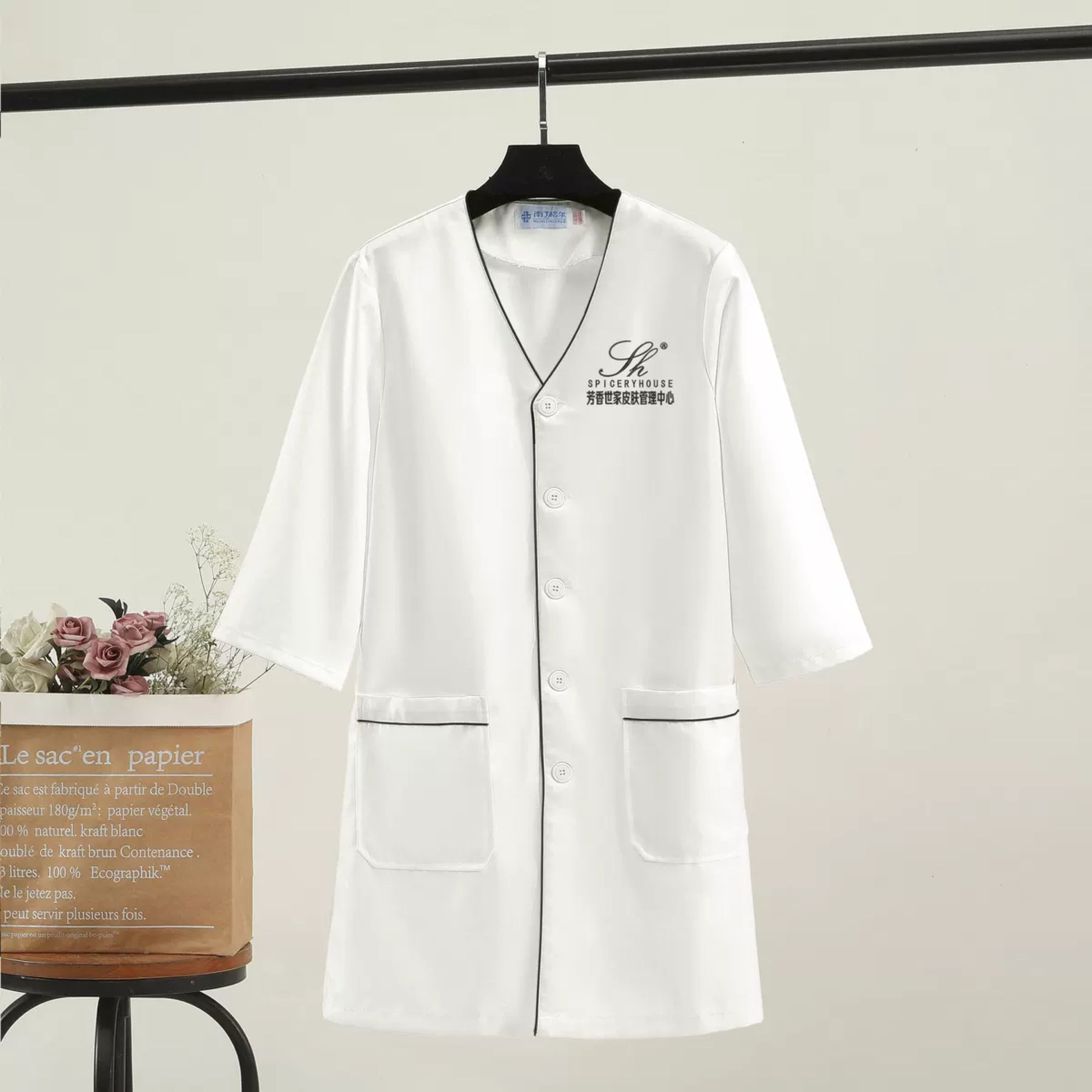 Medical Lab Logo - Белый плюс размер Одежда для ухода